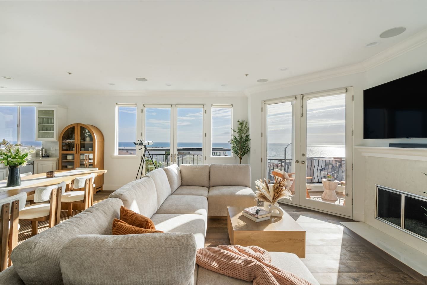 Golden Hour View interior