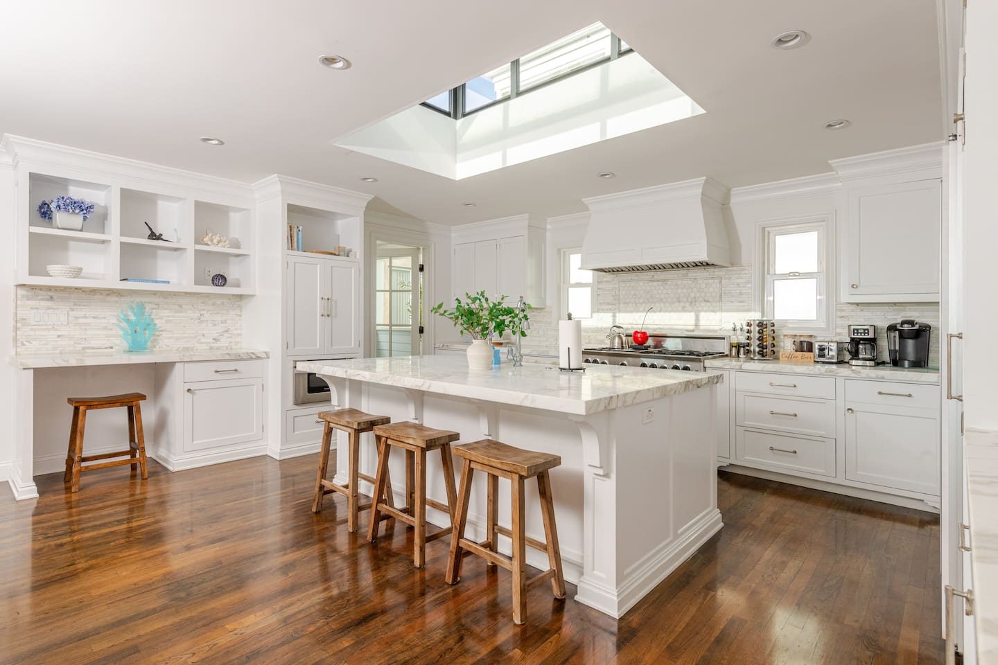 Beachside Retreat interior
