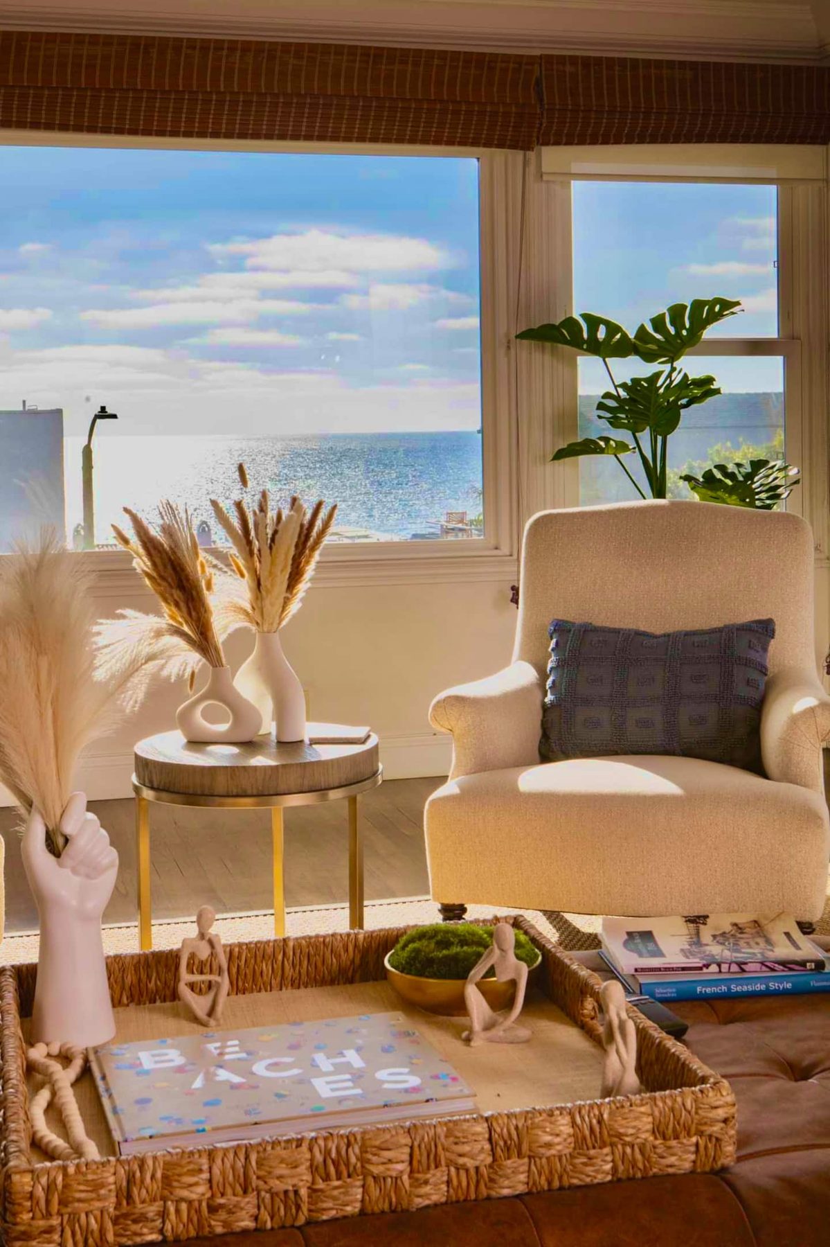 Beachside Retreat interior
